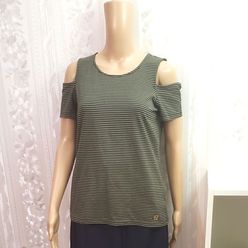 Michael Kors Cold Shoulders Top